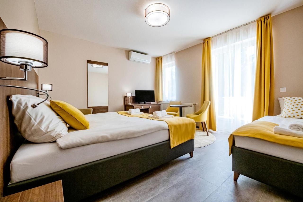 Furdo Hotel*** Залакарош Екстер'єр фото
